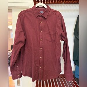 UNTUCKit Men's Burgundy Shirt